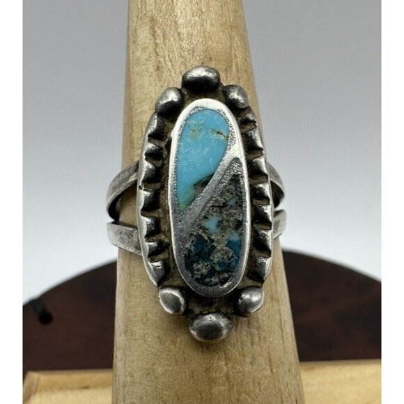 Old Pawn Zuni Inlayed Turquoise Oval Ring Size 5 Etched Band Unmarked - Picture 1 of 8